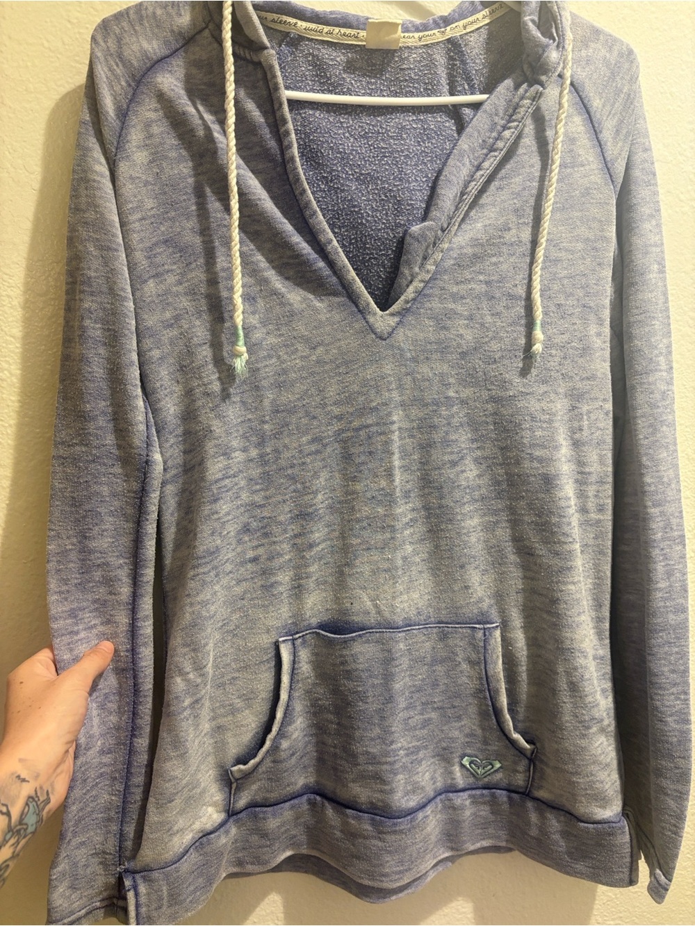 Y2K Roxy Women's Washed Heather Pullover Hoodie - Blue - Picture 5 of 7